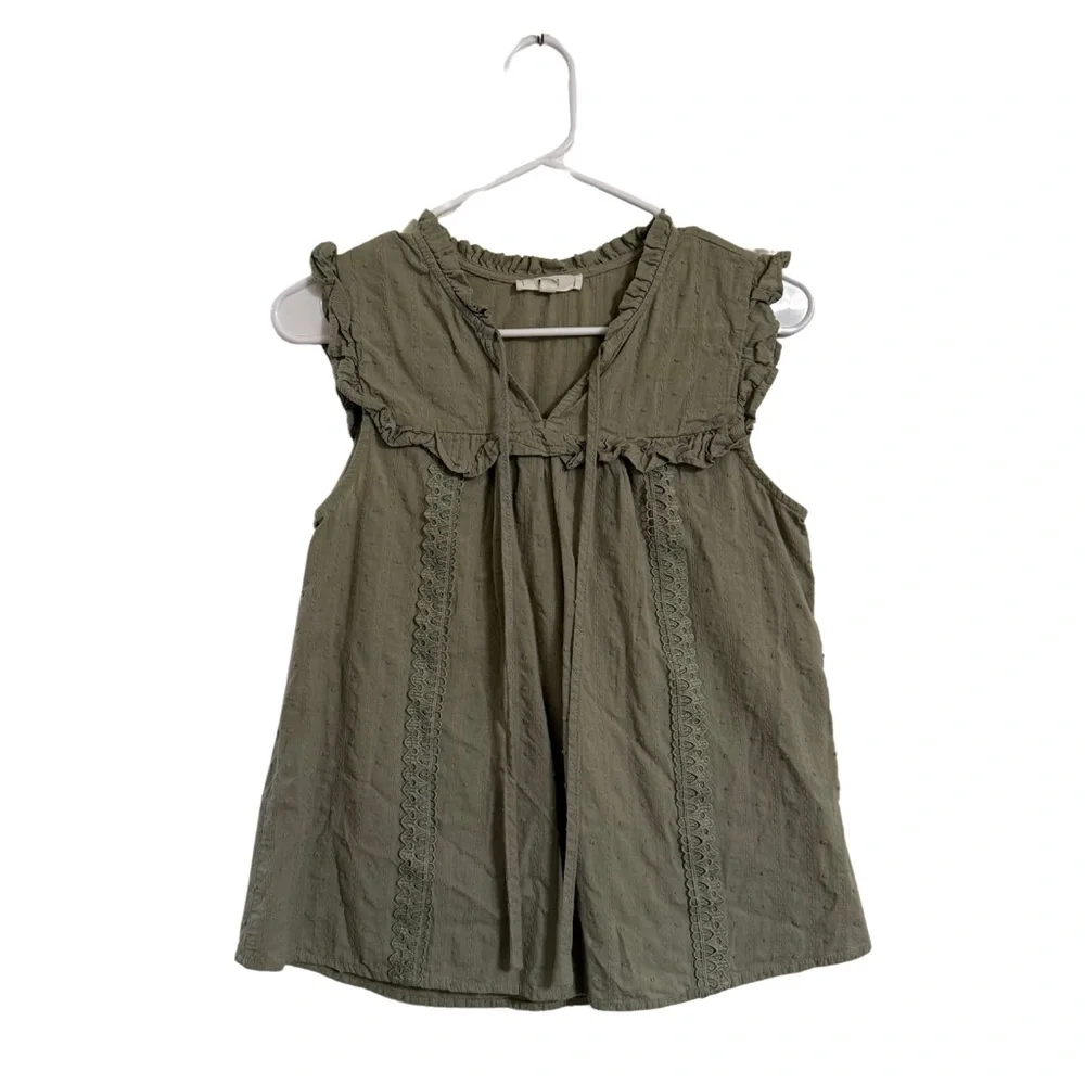 🌿 Olive Green Ruffle Top - MINE 🌿 Size Small - Picture 1 of 4